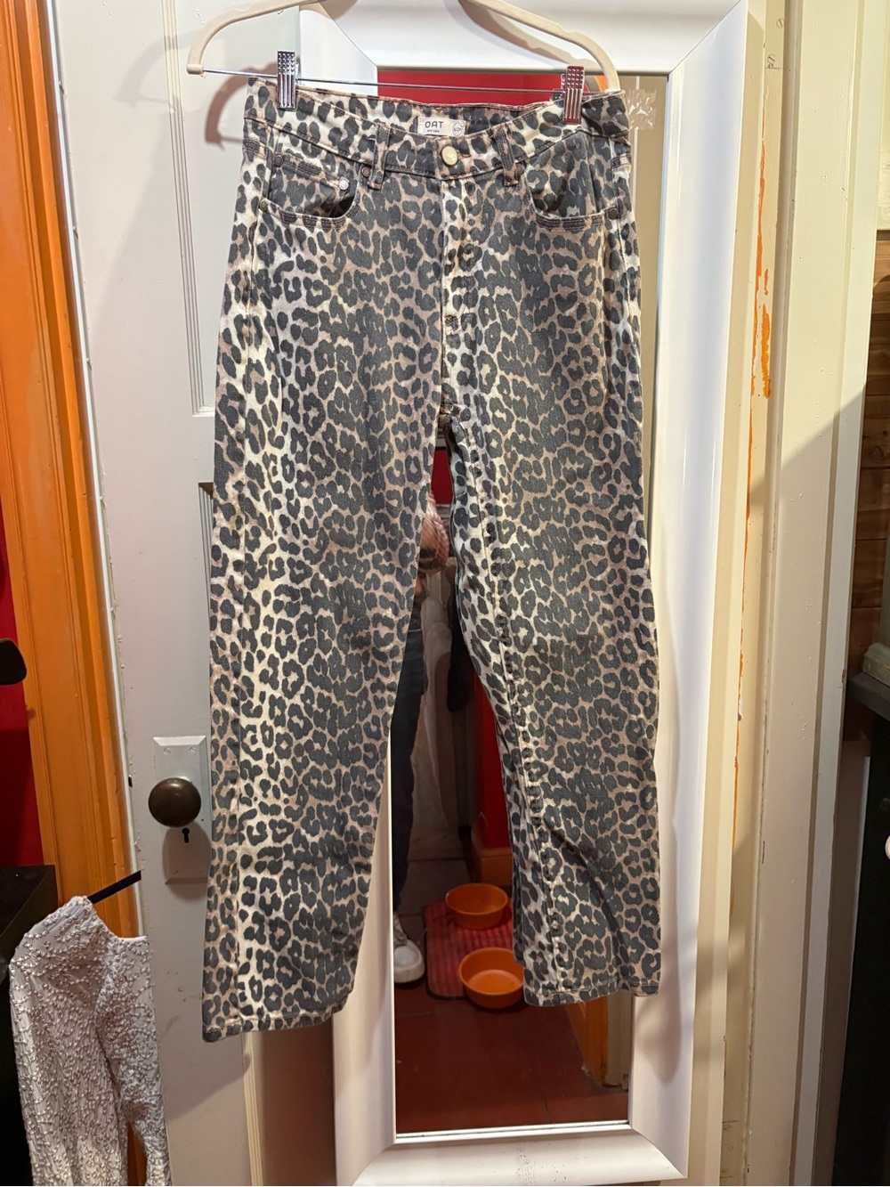 🐶Oat New York leopard print straight leg jean size 6/28 animal print denim - Picture 5 of 5